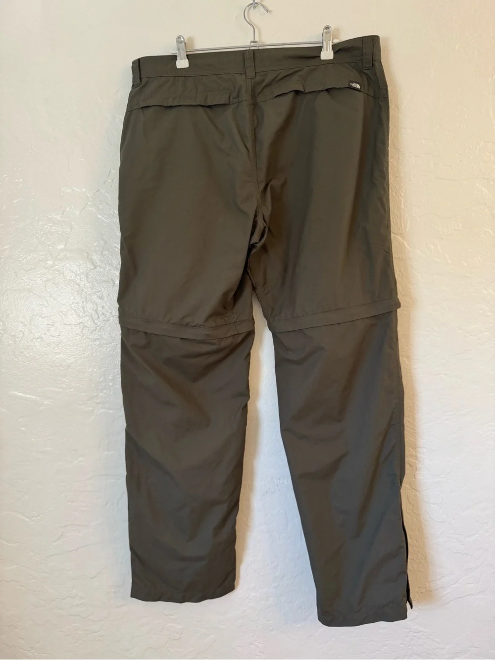 The North Face Convertible Hiking Pants Men’s 36 Long Zip Off Cargo Khaki Trail